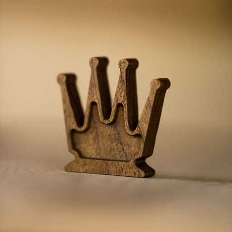 Dark Chess Queen with magnets for hanging