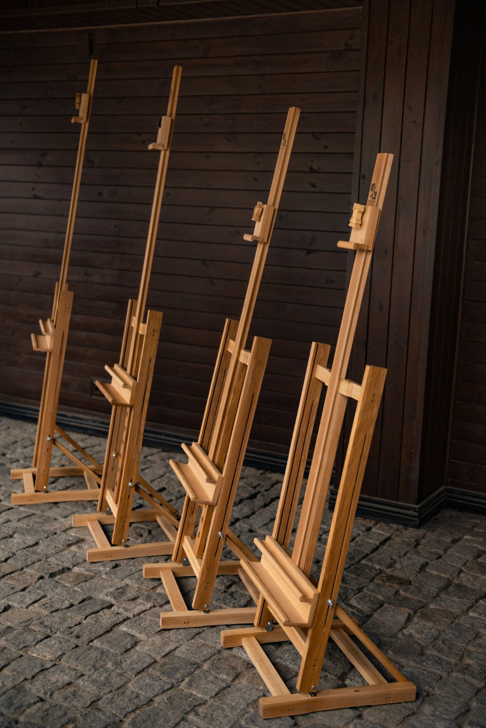 Wooden Easel for Ches- Art 
