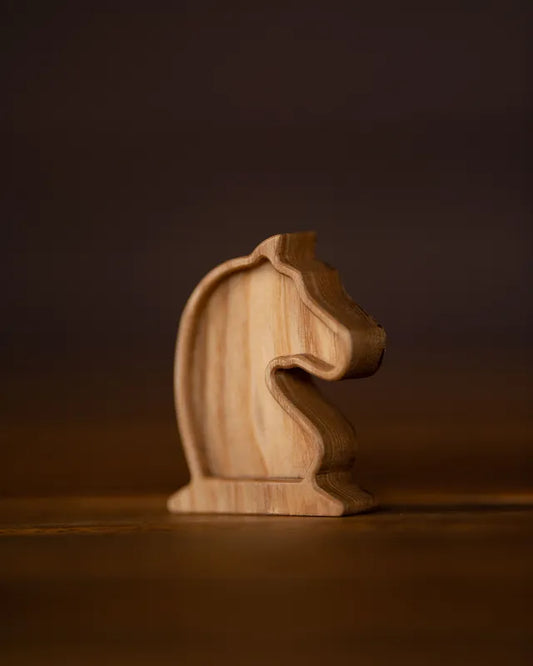 Light Chess Knight with magnets for hanging